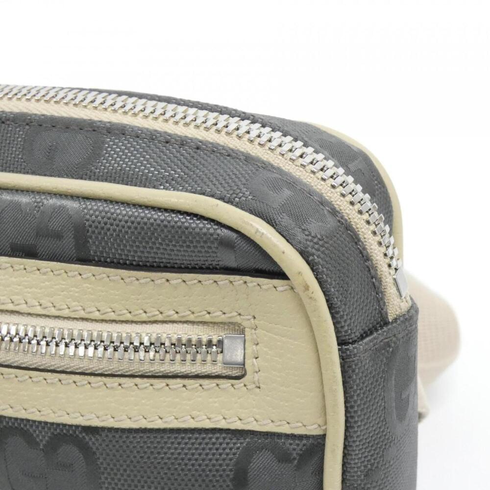 GUCCI Authentic White Fanny Pack - Picture 4 of 8